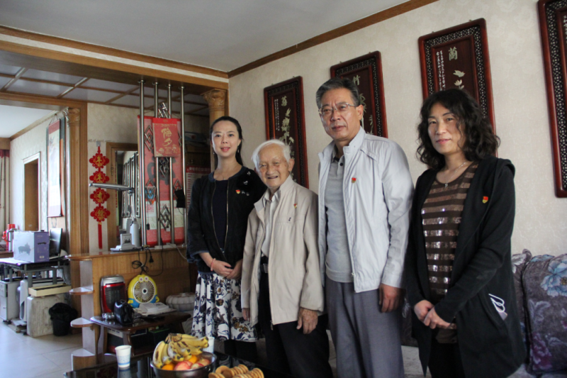 中共青海省第三建筑工程有限公司支部委員會(huì)開展“走訪慰問暖人心，紅色精神永傳承”活動(dòng)